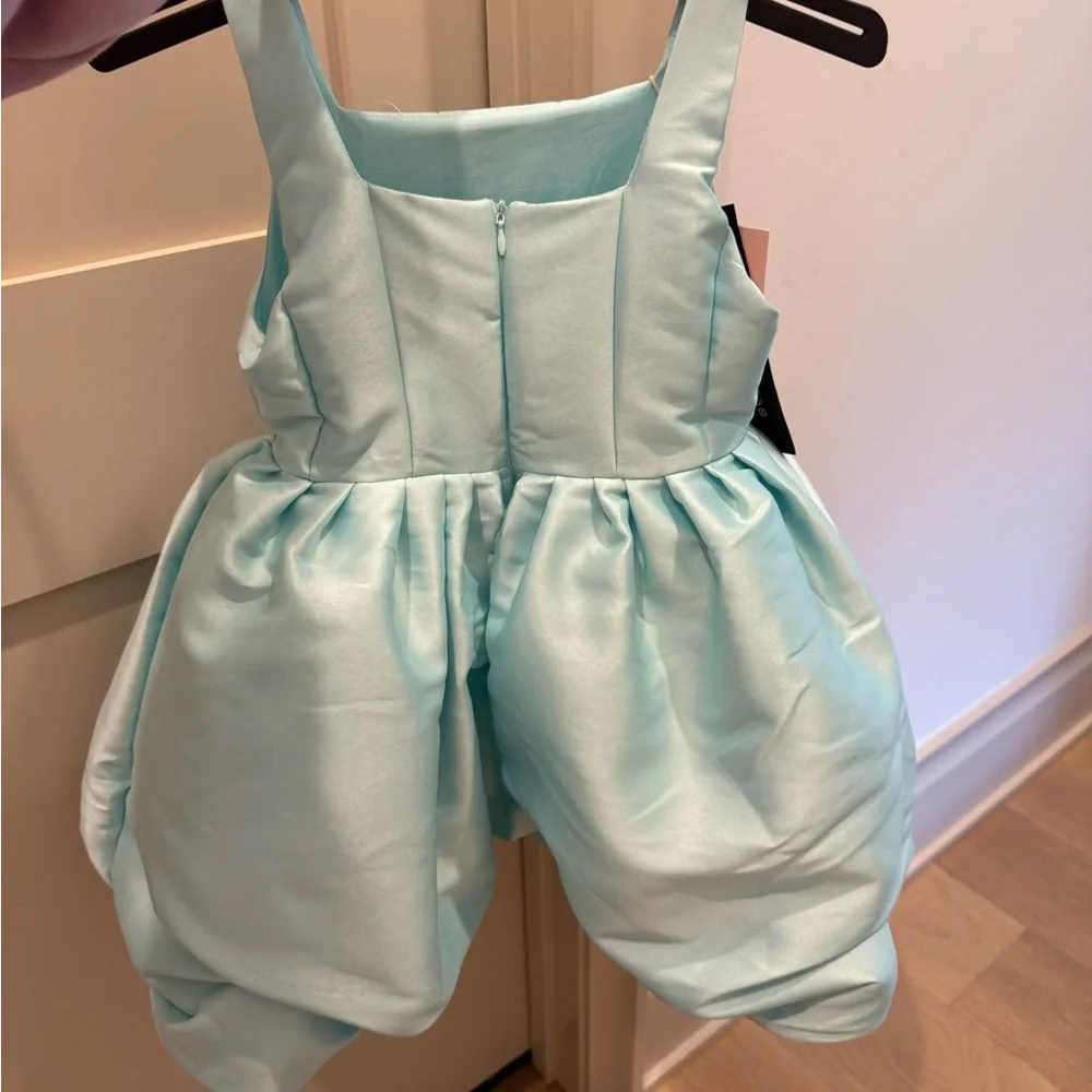 N/A charming aqua
